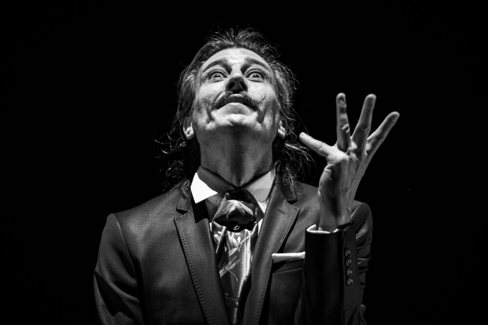 …TRIBUT AN DALI…